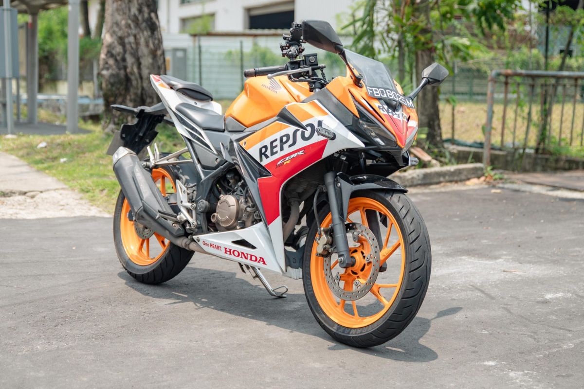Honda CBR150 Repsol